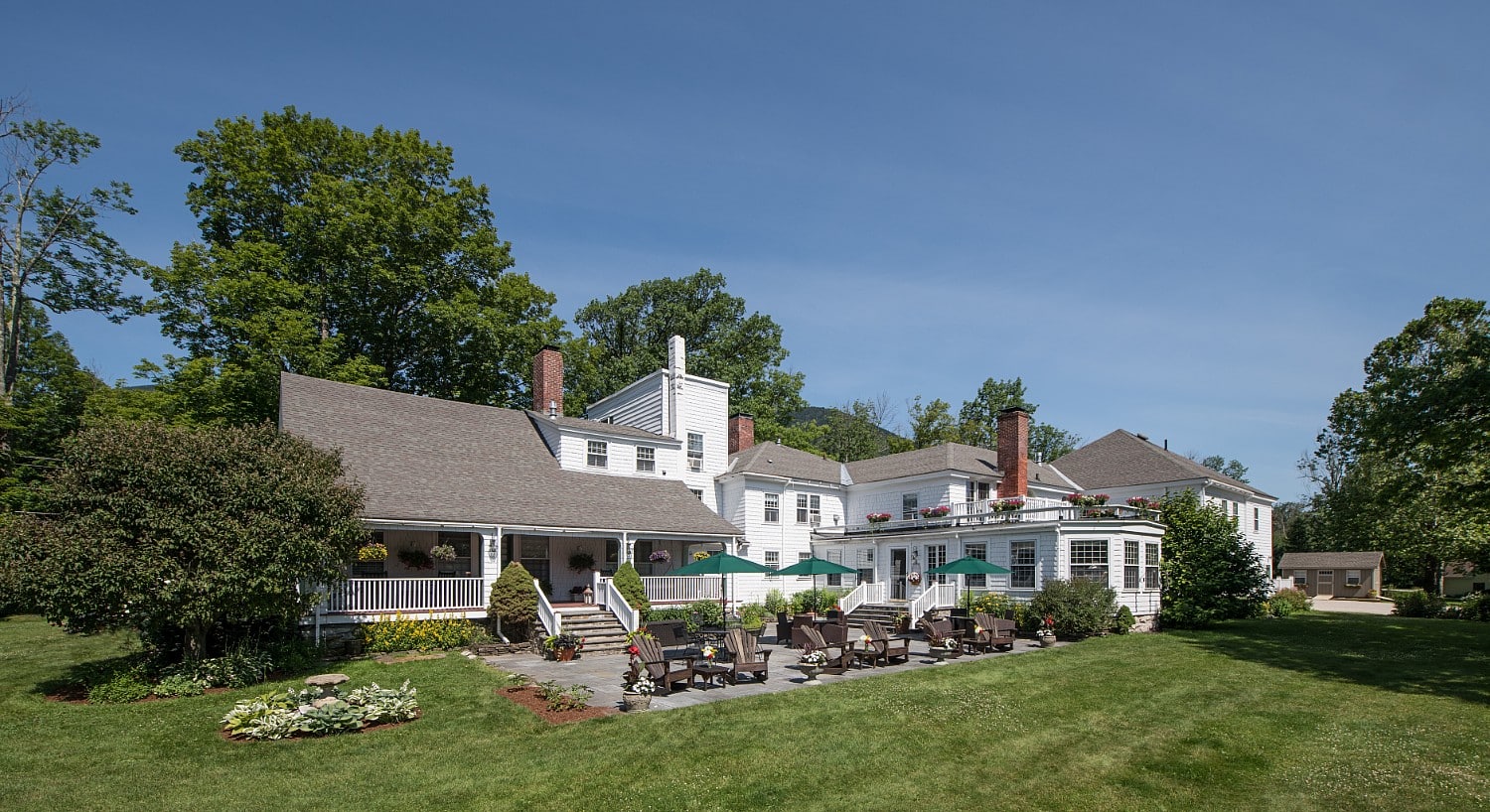 Picture of the home in the sun.