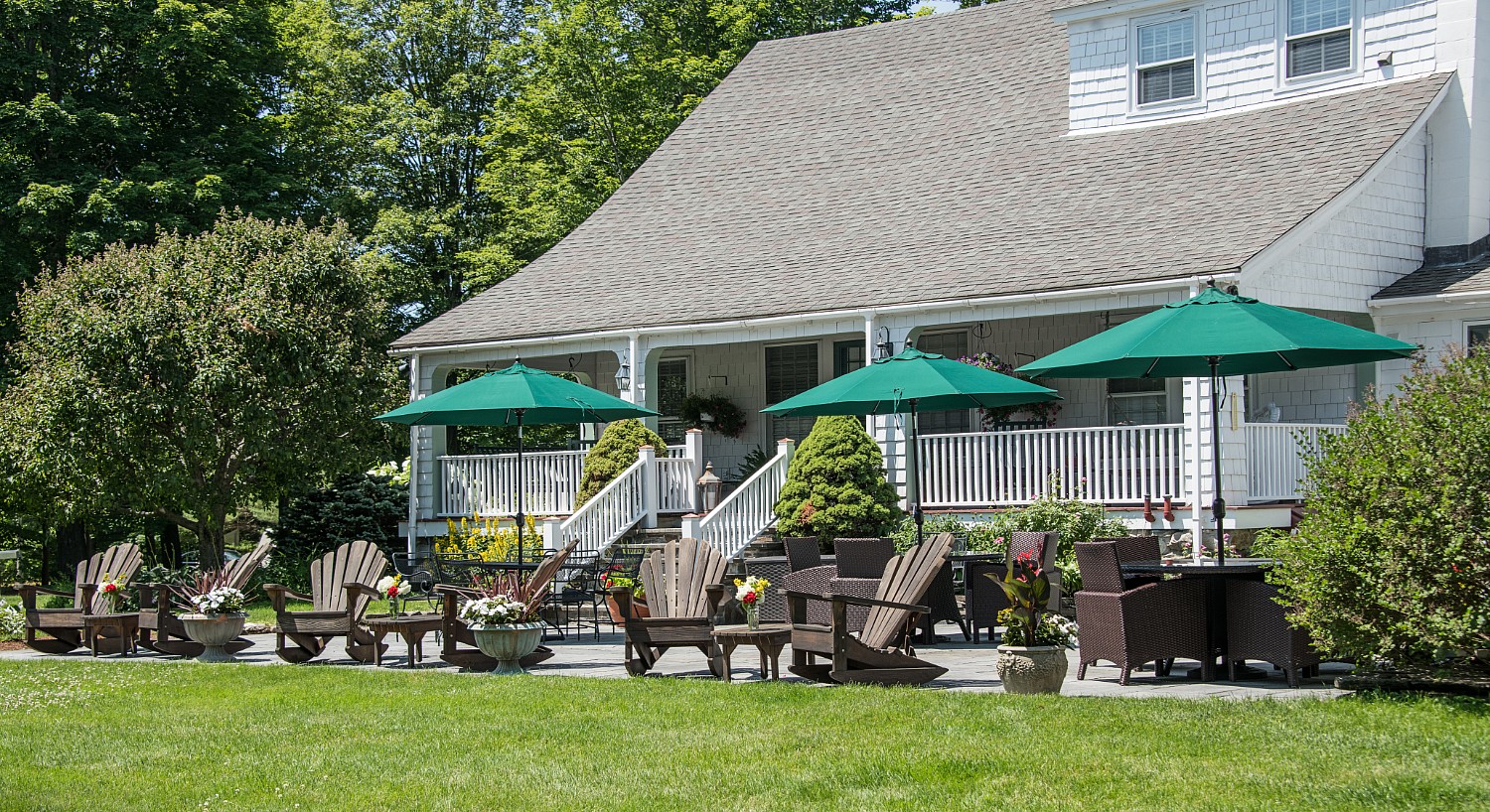 Picture of the back porch.