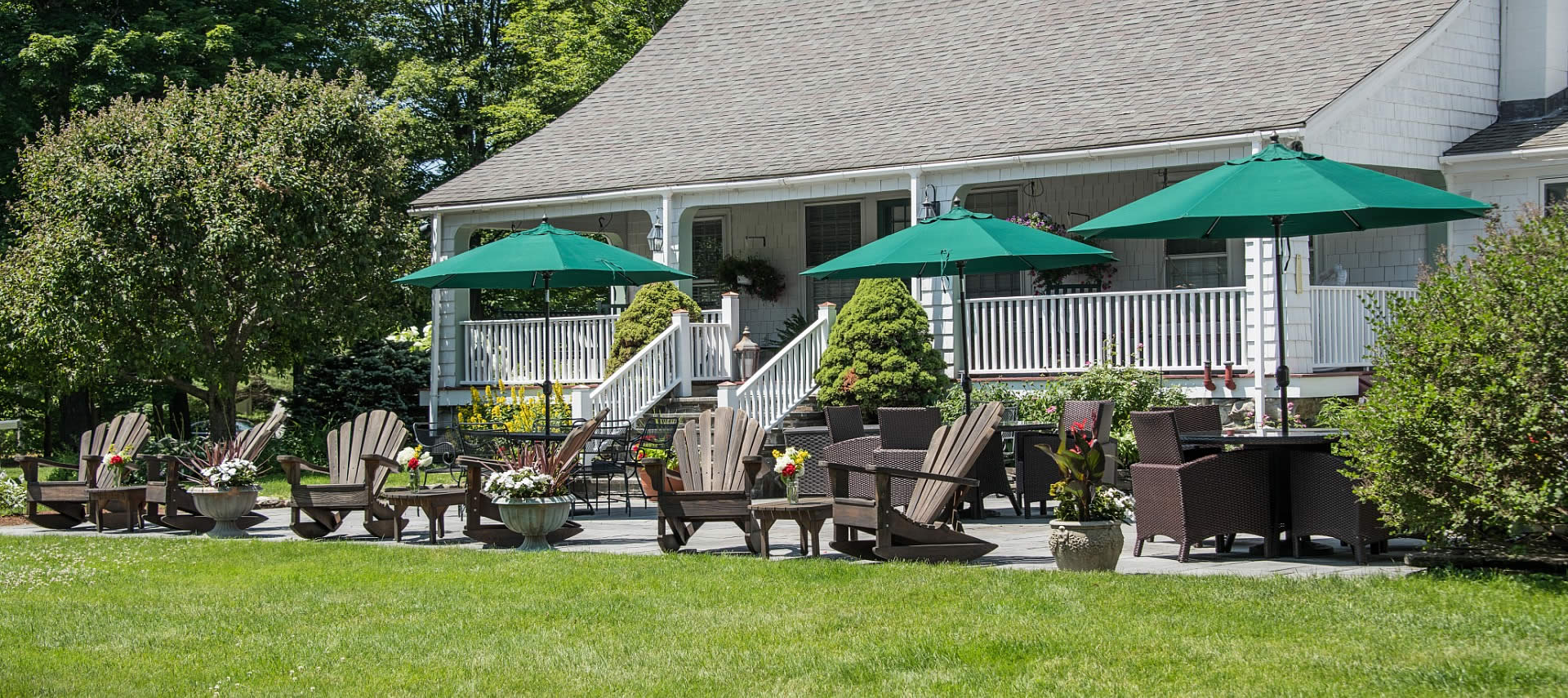 Picture of the porch.